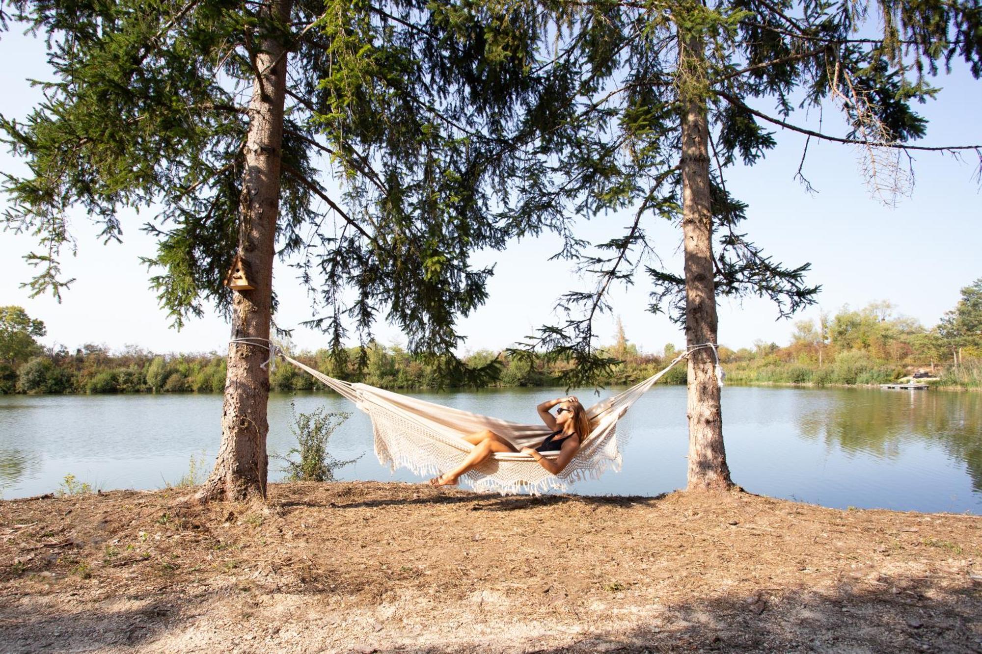 Hotel Les Etangs De La Bassee Gravon Exterior foto