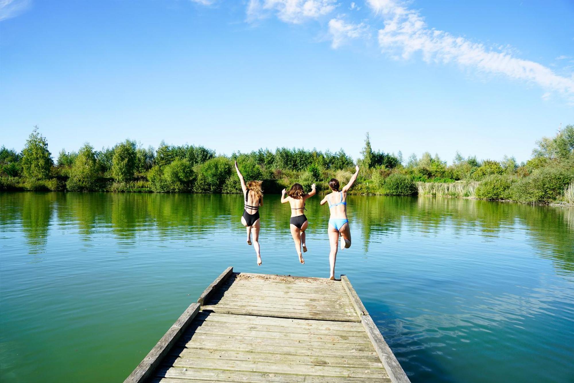 Hotel Les Etangs De La Bassee Gravon Exterior foto